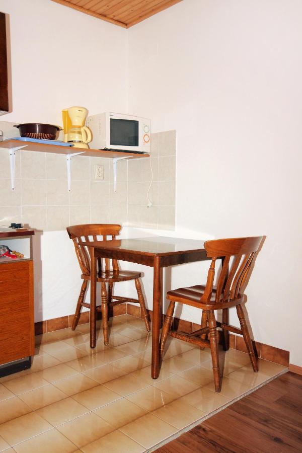 Apartments And Rooms By The Sea Mandre, Pag - 3557 Kolan Exteriör bild